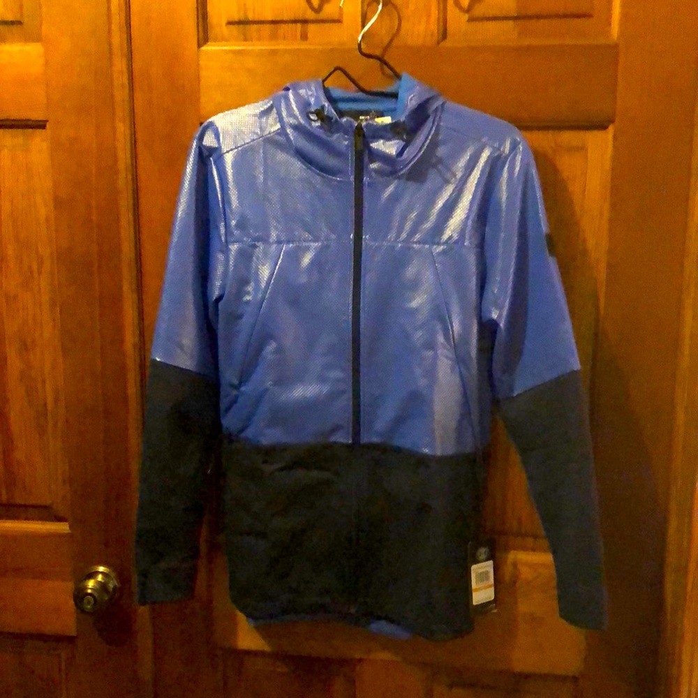 Cool light weight Cold gear jacket size small